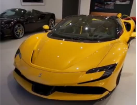 Ferrari SF90 Spider